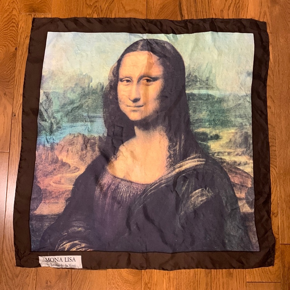 Mona Lisa Scarf
